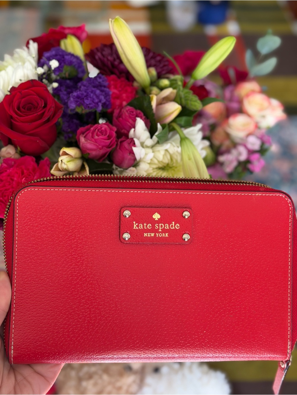 kate spade new york
Red wellesley neda  Zip around large continental Wallet